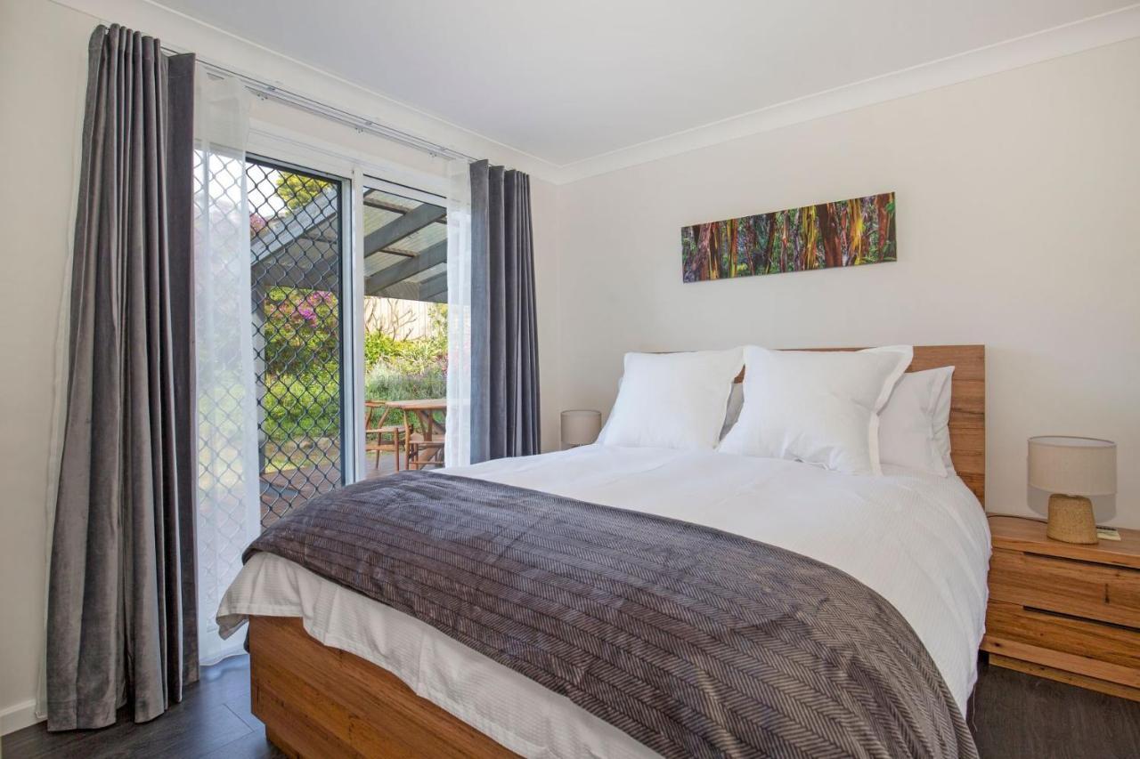 Windansea Cottage Pet Friendly Ocean Glimpses Vincentia Exterior foto